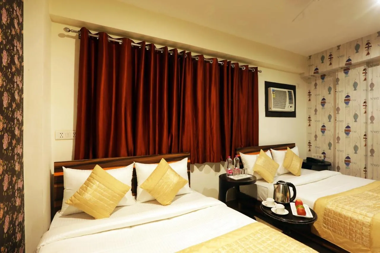 Palm Emerald Near New Delhi International Airport Bed & Breakfast