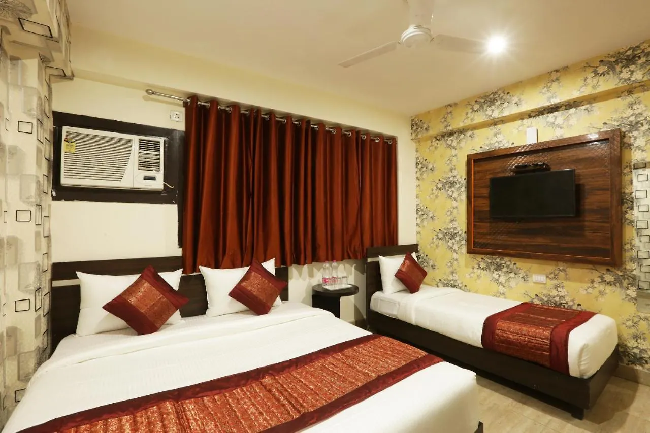 Palm Emerald Near New Delhi International Airport